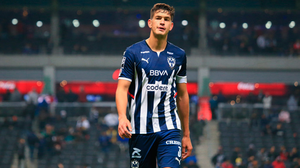 El exdefensor de Rayados, César Montes, visitó el entrenamiento en El Barrial y fue recibido con afecto. Domènec Torrent dirigió una sesión intensa enfocada en técnica y mentalidad.