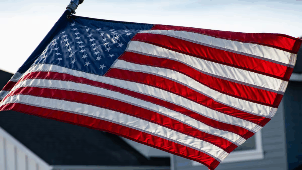 Estados Unidos mantiene a Corea del Norte, Cuba, Irán, Siria y Venezuela en la lista de países que no colaboran con sus esfuerzos contra el terrorismo, lo que restringe exportaciones de defensa.
