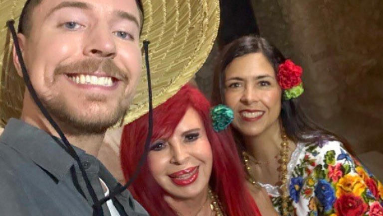 La gobernadora de Campeche, Layda Sansores, respondió a las críticas por la grabación del youtuber MrBeast en Calakmul. Aseguró que la visita fue autorizada legalmente y generó beneficios sin costo para el estado.