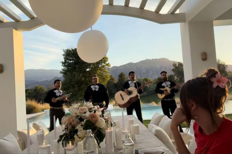 La serenata con mariachis que Justin Bieber organizó para Hailey en el Día de las Madres se volvió viral por los comentarios que la vinculan con Selena Gómez, generando una oleada de memes y debate en redes sociales.