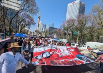 CNTE cumple 15 días de protestas en CDMX; marchan y preparan nuevo mensaje al Gobierno