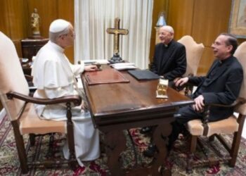 El papa León XIV se reúne con el prelado del Opus Dei