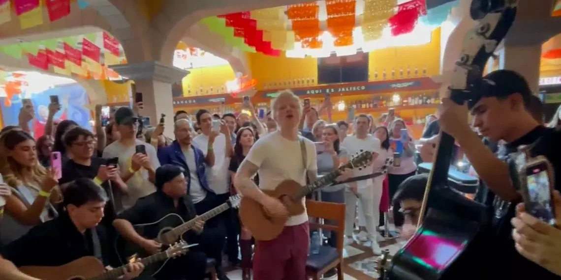 Ed Sheeran canta gratis en Garibaldi y sorprende a fans