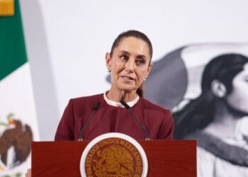 Sheinbaum presenta plan farmacéutico, aborda aranceles de Trump y responde a protestas de la CNTE