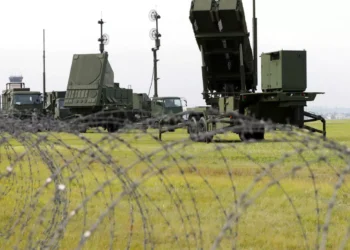 Japón realiza por primera vez una prueba de misiles en su territorio