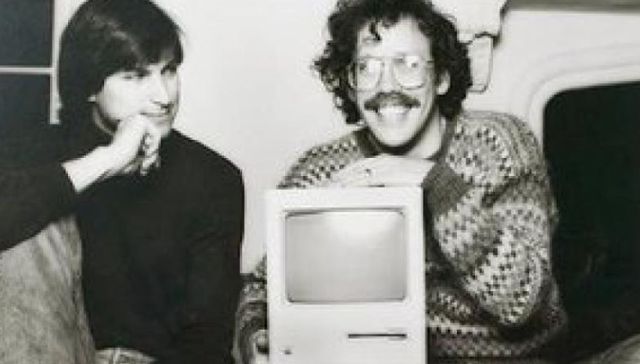 Bill Atkinson, ingeniero visionario de Apple y creador de MacPaint, QuickDraw y HyperCard, murió a los 74 años. Su trabajo fue clave para acercar la informática al público masivo.