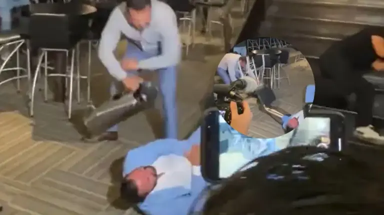 Alberto del Río protagonizó un violento momento en la conferencia de prensa de Triplemanía Regia, donde agredió al Hijo del Vikingo y a Latin Lover frente a medios y cámaras.