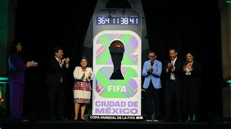 La presentación del reloj oficial del Mundial 2026 en la Ciudad de México generó burlas y memes por su diseño, comparado con ediciones pasadas.