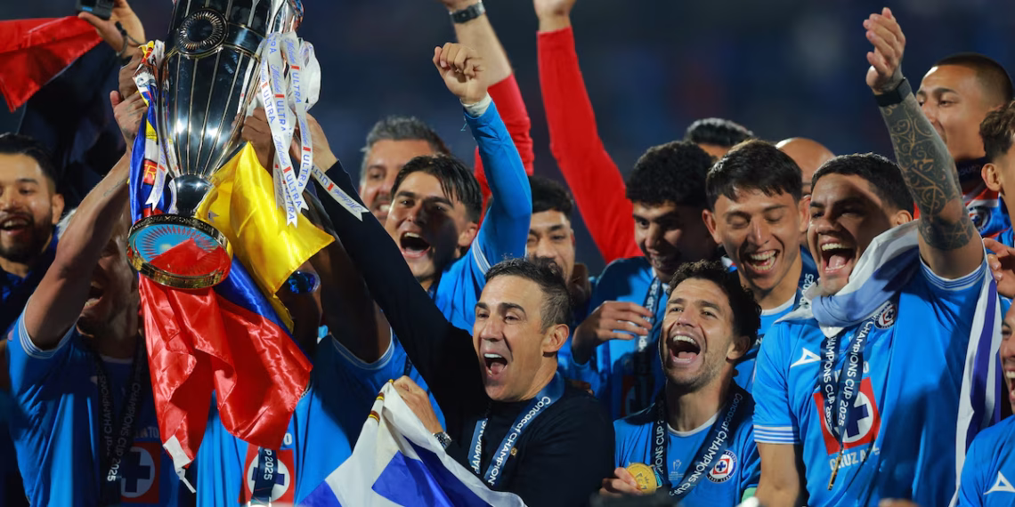 Cruz Azul da marcha atrás con Vicente Sánchez tras ganar la Concacaf Champions Cup