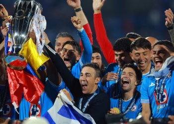 Cruz Azul da marcha atrás con Vicente Sánchez tras ganar la Concacaf Champions Cup