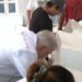 AMLO reaparece y vota con “acordeón” en la elección judicial 2025
