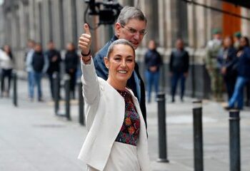Claudia Sheinbaum vota en elecciones judiciales y llama a fortalecer la democracia