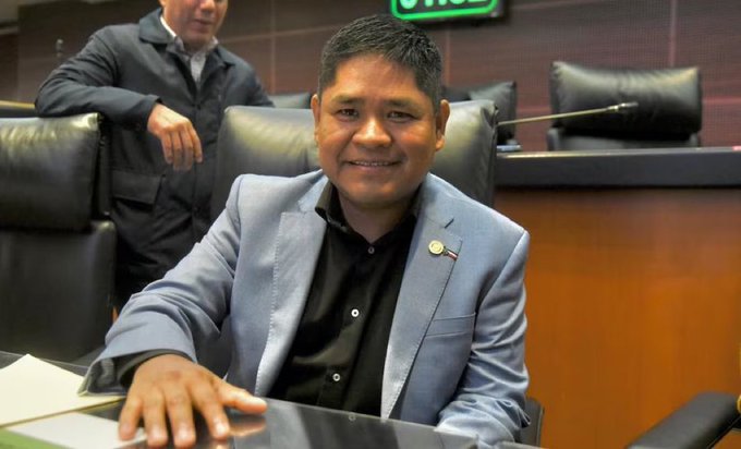 Erasmo Catarino, exganador de La Academia, asume como senador del Partido Verde
