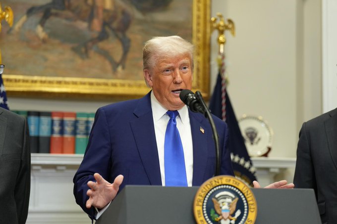 Trump suspende relaciones comerciales con Canadá por nuevo impuesto a servicios digitales