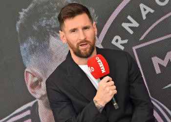 Messi en controversia por agresión sin castigo en el Mundial de Clubes 2025