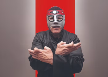 Triple A y WWE obtienen derechos legales sobre el personaje de Octagón