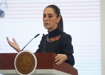 Sheinbaum aborda huracán, reforma digital y basura espacial en mañanera
