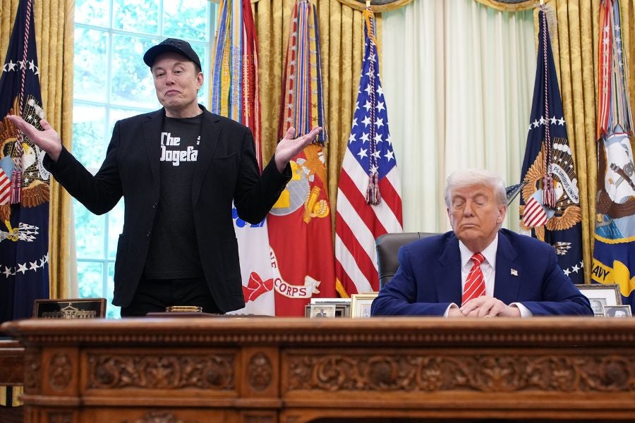  Elon Musk calificó como “abominación repugnante” la nueva ley de presupuesto de Trump, advirtiendo que elevará el déficit a 2.5 billones de dólares