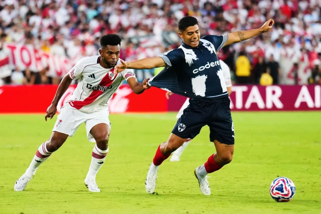 El periodista de Fox Sports ironizó sobre el fracaso de Boca Juniors y River Plate en el Mundial de Clubes y defendió a la Liga MX de las críticas argentinas