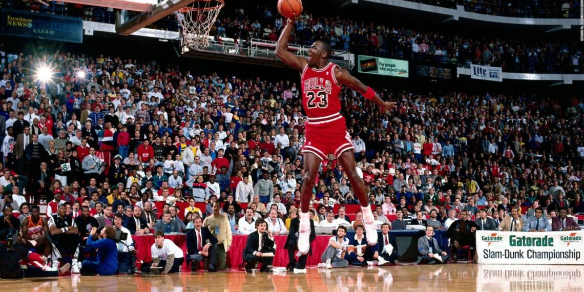 Michael Jordan se une como comentarista a NBC