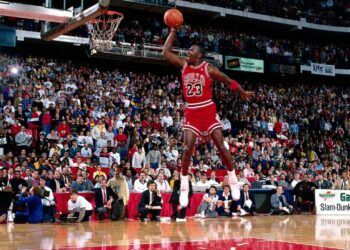 Michael Jordan se une como comentarista a NBC