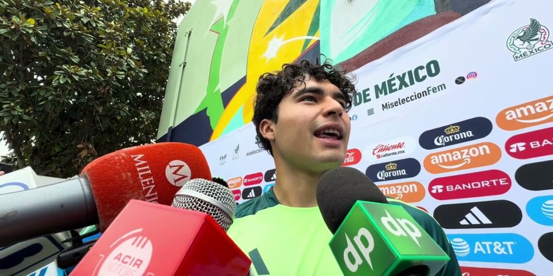 Stephano Carrillo agrede a rival del Congo y es expulsado en el Maurice Revello