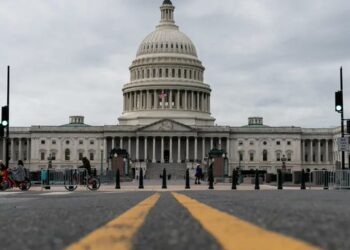Trump organiza desfile militar por su cumpleaños bajo fuertes medidas de seguridad y clima inestable