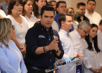PAN acusa que nueva ley permite vigilancia sin orden judicial; Romero reta a Sheinbaum