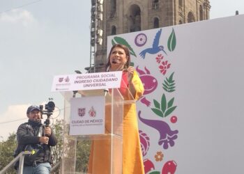 Clara Brugada suma 25 mil adultos más al ingreso universal en CDMX