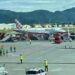 Tragedia en aeropuerto de Milán: hombre muere al ser absorbido por el motor de un avión