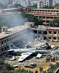 Tragedia en Bangladesh: avión militar se estrella en una escuela y deja al menos 19 muertos