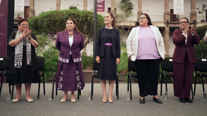 Sheinbaum lanza red nacional de abogadas para defender a mujeres con perspectiva de género