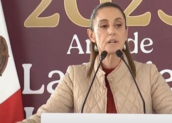 Sheinbaum llama a funcionarios a vivir sin lujos y anuncia la Línea 4 del Cablebús Tlalpan-Coyoacán