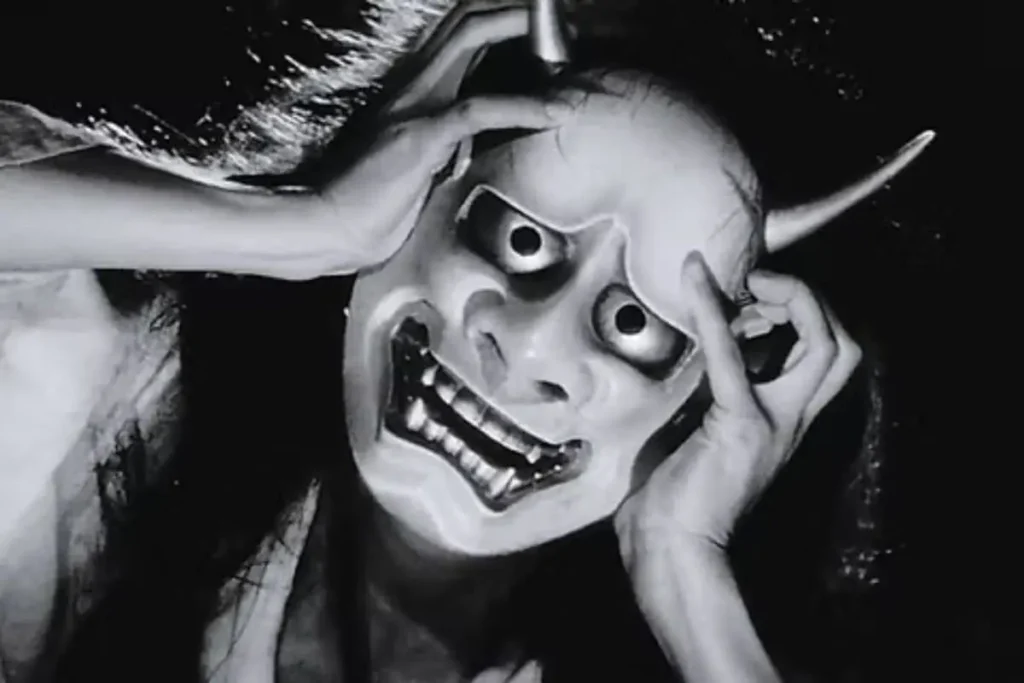 La Cineteca Nacional lanza el ciclo Maestros del cine de terror japonés con 12 películas en 35 mm. Del 15 al 27 de julio, disfruta cintas como Pulse y Onibaba.