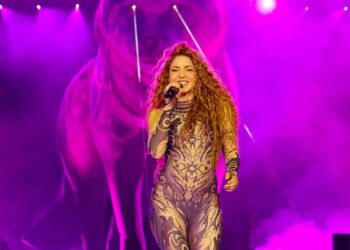 Shakira rompe récord en México con más de un millón de boletos vendidos