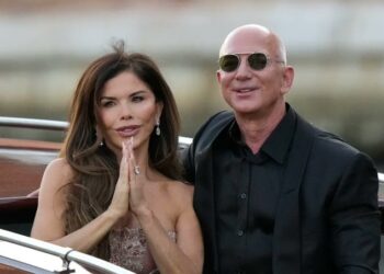 Jeff Bezos podría comprar Vogue como regalo de bodas para Lauren Sánchez