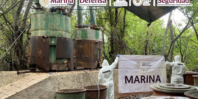 México asesta fuerte golpe al narco: incautan metanfetamina, marihuana y vehículos robados