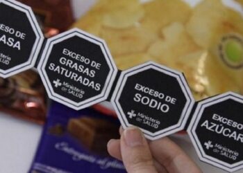 Aplazan hasta 2028 la tercera fase del etiquetado frontal de alimentos; ahora incluirá nutrientes naturales
