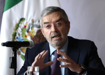 México descarta que suspensión de visas en EU afecte a camioneros nacionales