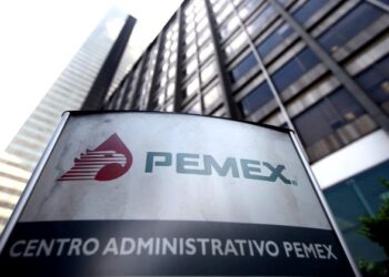 Empresarios mexicanos acusados en EU por sobornos para contratos con Pemex