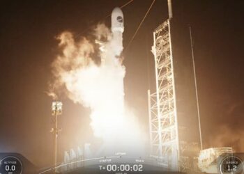 SpaceX lanza el dron secreto X-37B de Estados Unidos en su octava misión