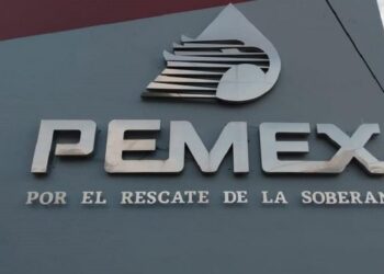 Nuevo plan de Pemex aumenta riesgos para banca de desarrollo, advierte Moody’s