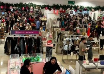 Aumenta confianza del consumidor en julio; hogares ven más viable comprar