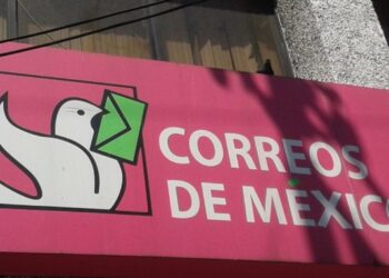 México reabre servicio postal a EU solo para cartas y documentos