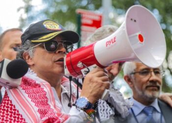 Petro desafía a EE. UU. tras perder su visa: “Soy ciudadano europeo, no la necesito”