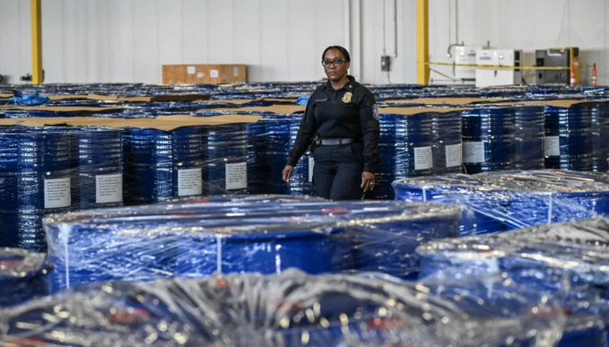 EU realiza histórica incautación de químicos para metanfetamina destinados al Cártel de Sinaloa