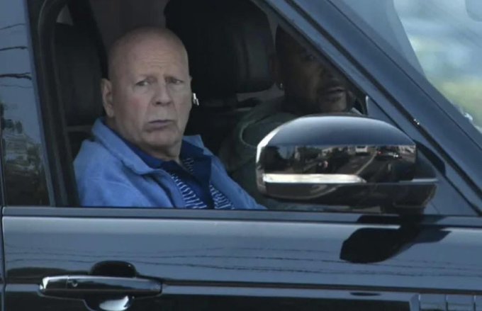 Bruce Willis vive con más calma tras mudarse a una casa adaptada por decisión familiar