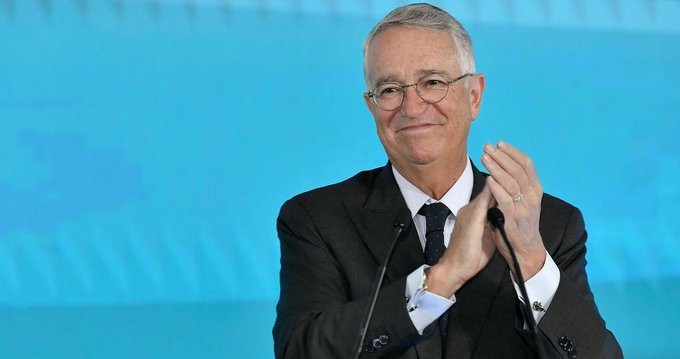 Ricardo Salinas Pliego pide al SAT el monto exacto de su deuda y promete pagarla en 10 días