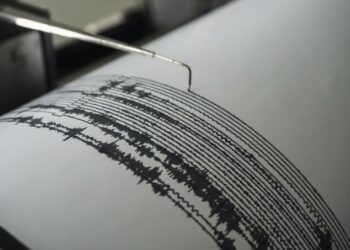 Fuerte sismo de magnitud 7.6 sacude Filipinas; autoridades descartan riesgo de tsunami