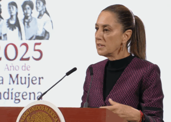 Sheinbaum defiende política aérea, prevé repunte del empleo y celebra reconocimiento histórico de España